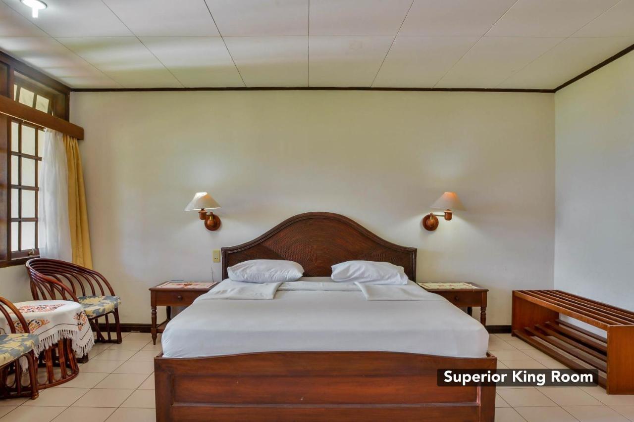 Silintong Hotel Ambarita Exteriér fotografie