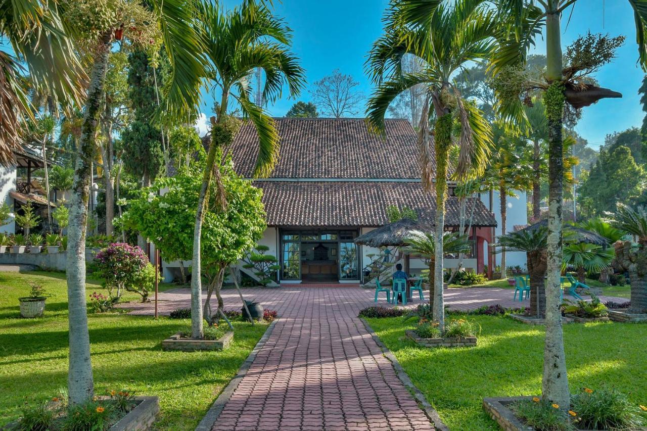 Silintong Hotel Ambarita Exteriér fotografie