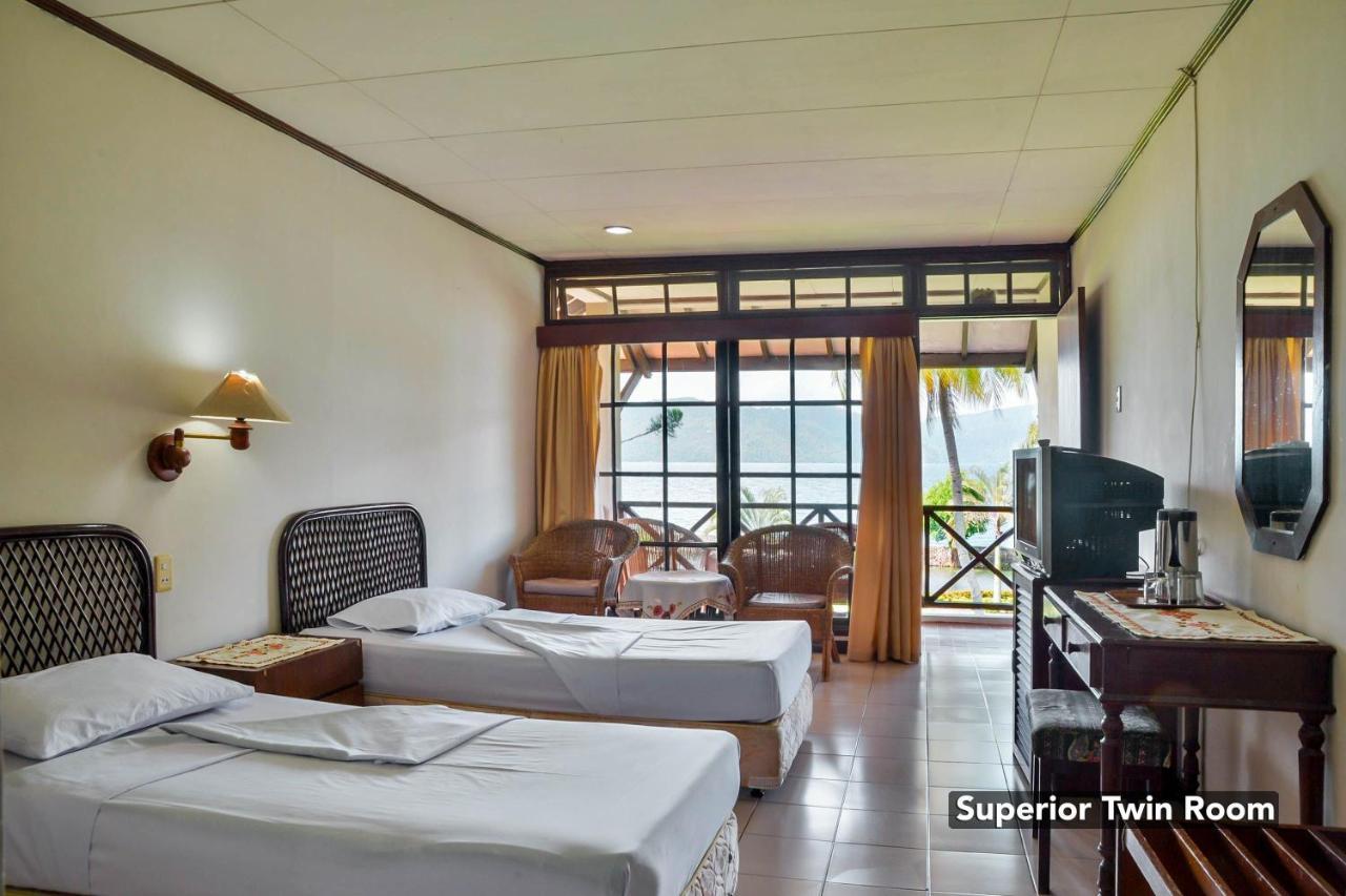 Silintong Hotel Ambarita Exteriér fotografie